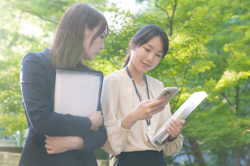 シフトの共有・周知方法を徹底比較｜LINE・Googleカレンダー・共有リンクで連絡漏れをなくすの記事画像