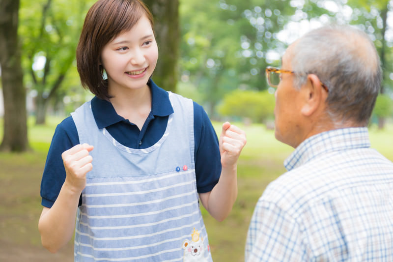 介護施設のシフト管理｜夜勤・早番・遅番を自動作成